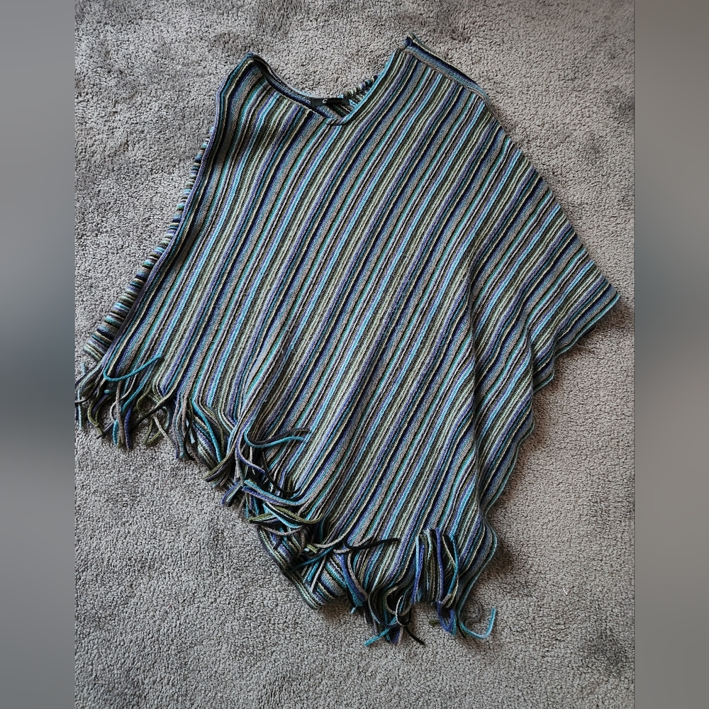 Cajon multicolor poncho